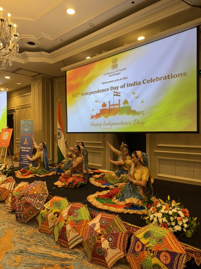 Cultural performance at the Ritz-Carlton Santiago during the embassy reception.